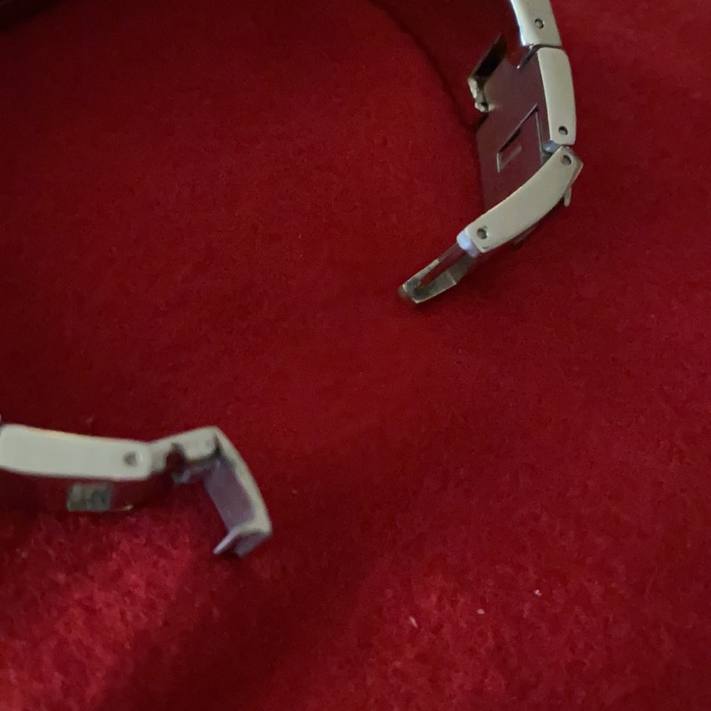 Watch - Picture 3 of 8